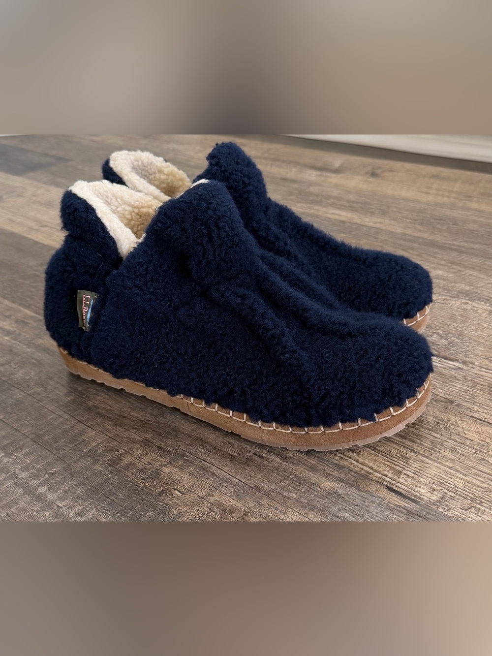 L.L. Bean Women’s Sz US 9M Cozy Slipper Booties, Pile Fleece Sherpa Bright Navy